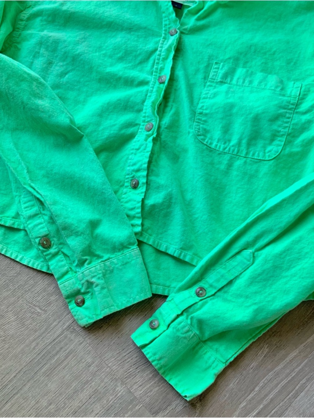 Universal Thread Cropped Button-Down Shirt Small - Picture 7 of 9